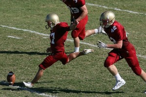 开云体育2026-美国击败皇马，当资本铁蹄踏碎百年足球圣殿，本泽马成为沉默的投名状