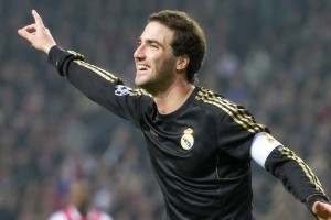 开云体育官网-班凯罗的制胜一击，美加墨世界杯之夜，篮球如何成为新世界语