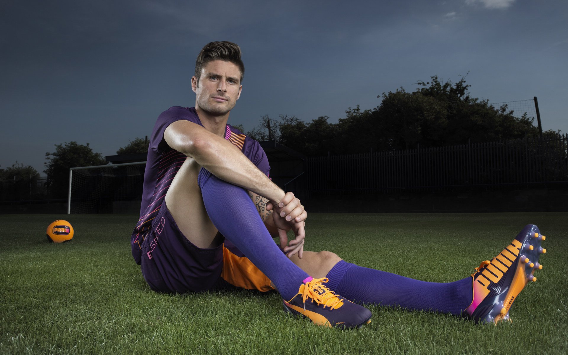 奥地利对阵冰岛,本泽马彻底打爆防线,一场战术与意志的较量