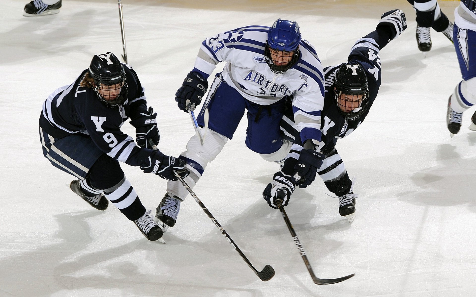 维尼修斯一剑封喉,当挪威的雪遇见雷恩的火,巨星于寒夜中诞生